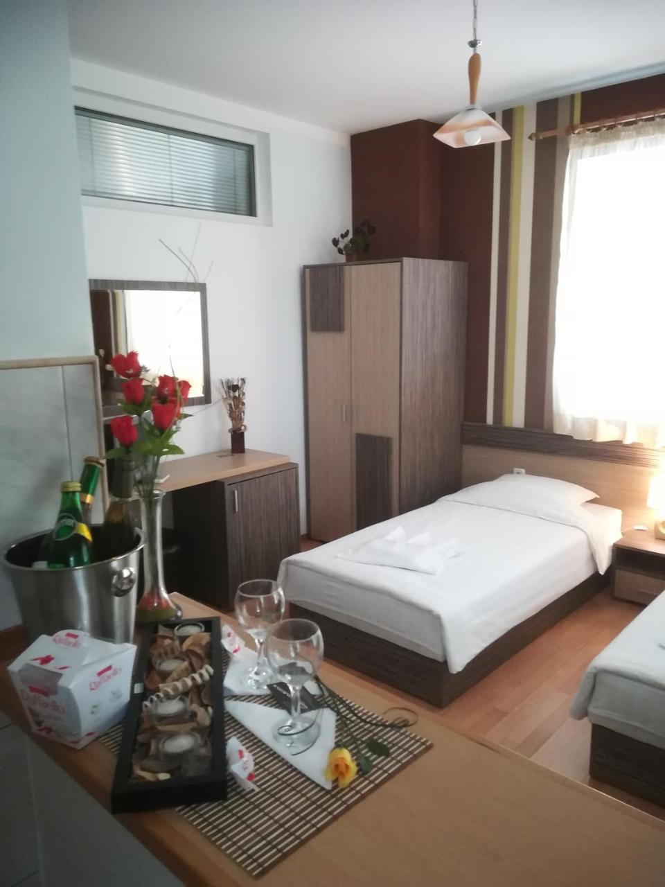 Economy Guest House София Экстерьер фото