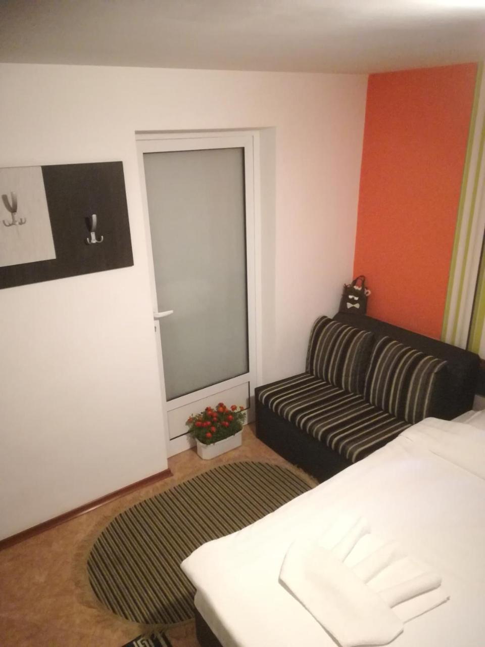 Economy Guest House София Экстерьер фото